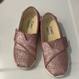 Tom’s girls 9T pink glitter shoes